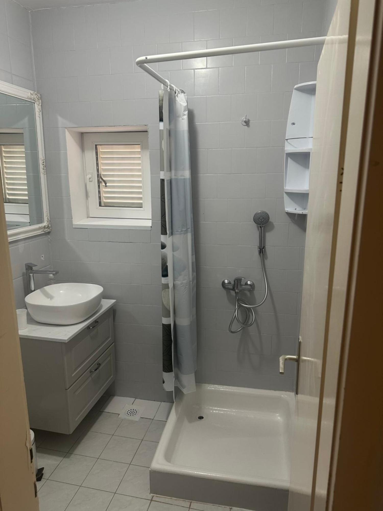 Apartmani Mira ヴォディツェ エクステリア 写真